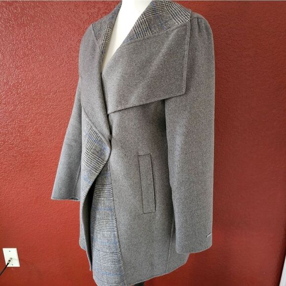 Stylish Gray Wrap Coat - Picture 4 of 12